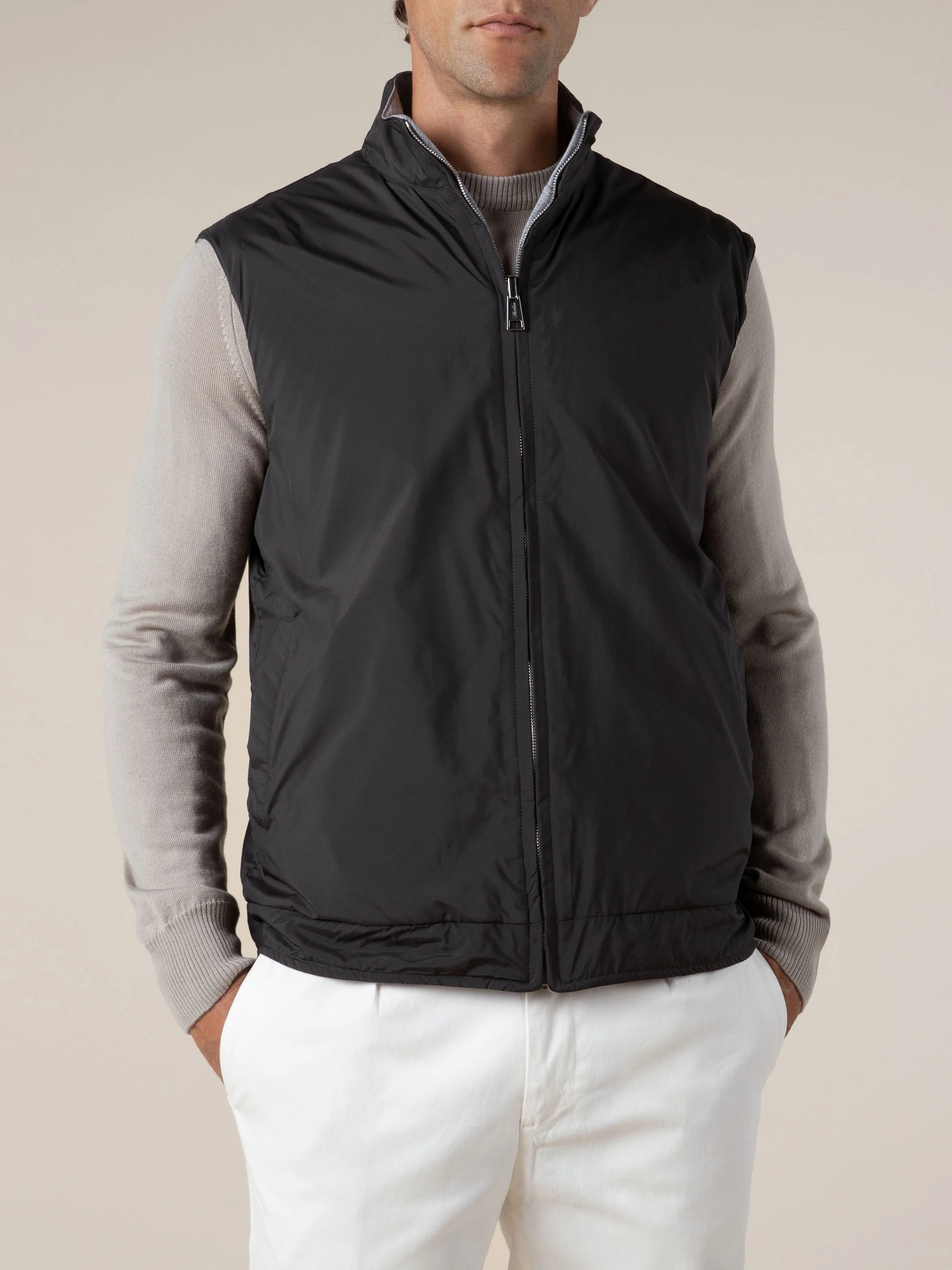 Anthracite Reversible Resort Body Warmer - Image 2