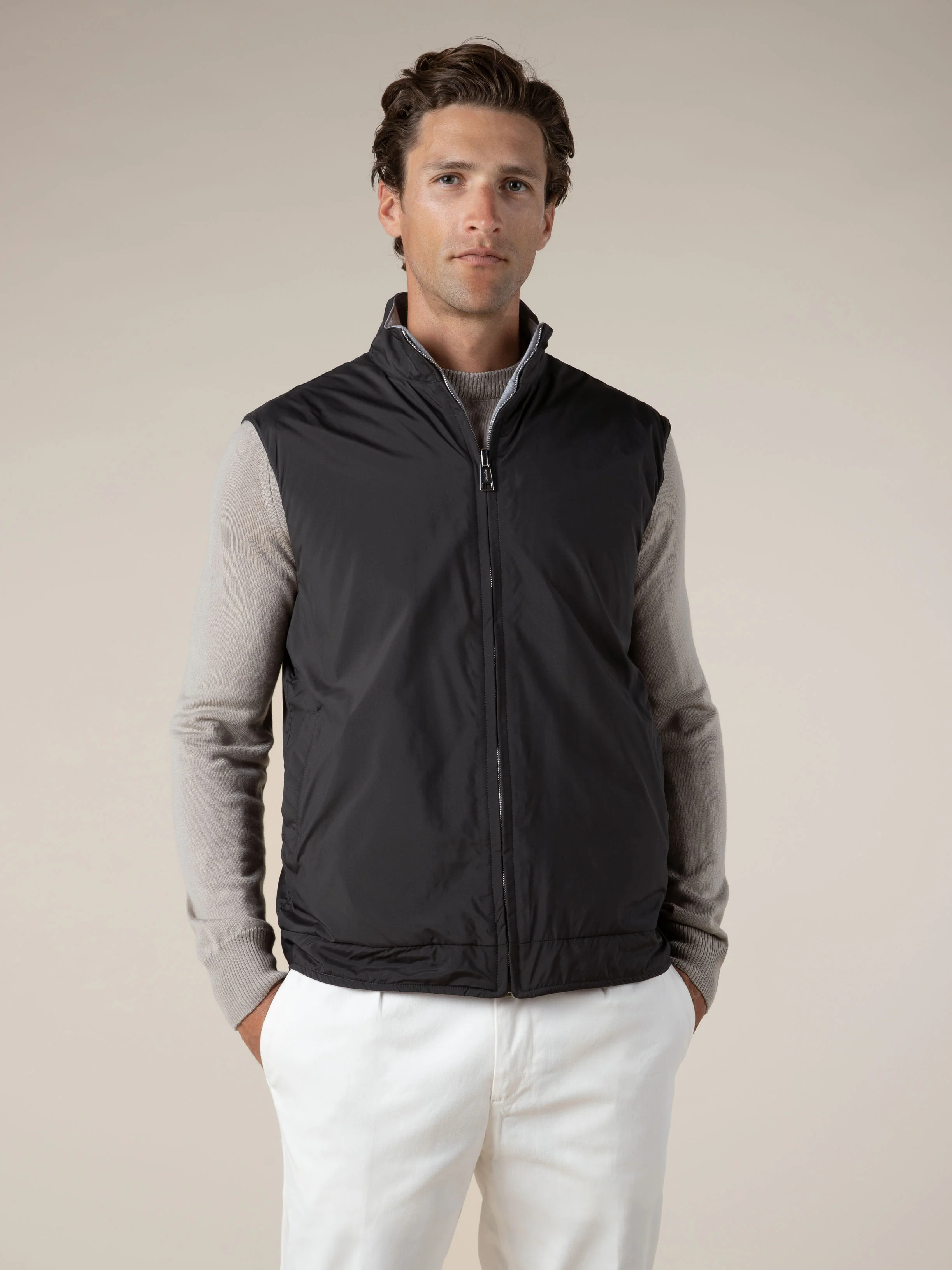 Anthracite Reversible Resort Body Warmer - Image 4