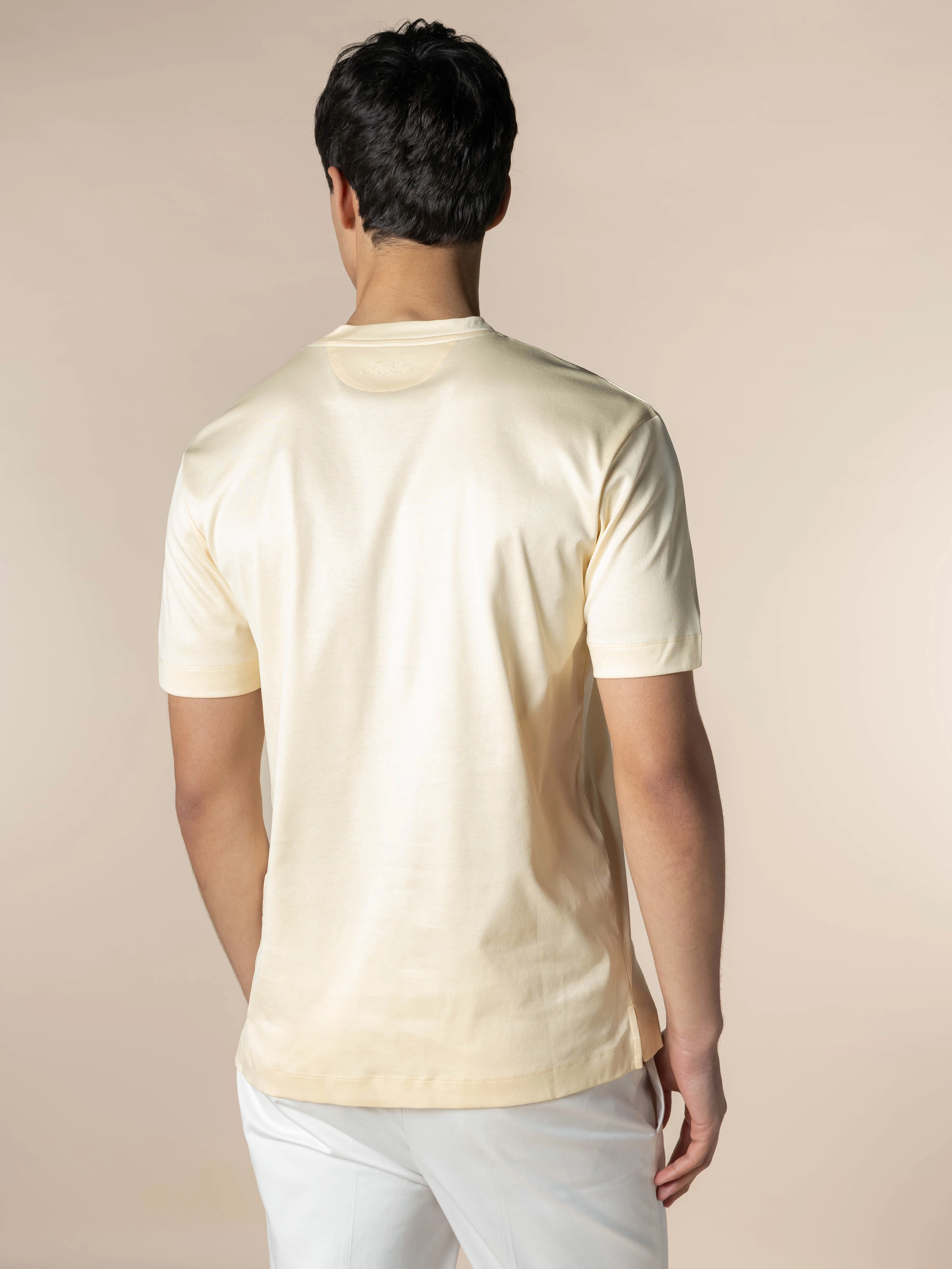 AUR1 T-Shirt Vanilla - Image 5