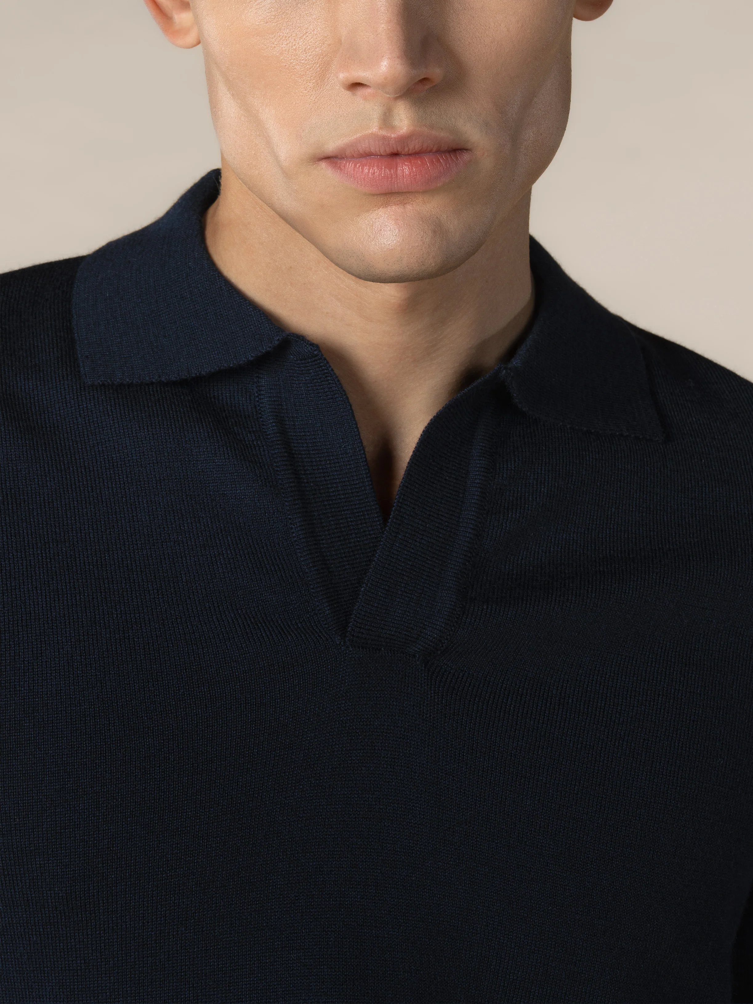 Extrafine Merino Buttonless Polo Navy - Image 3