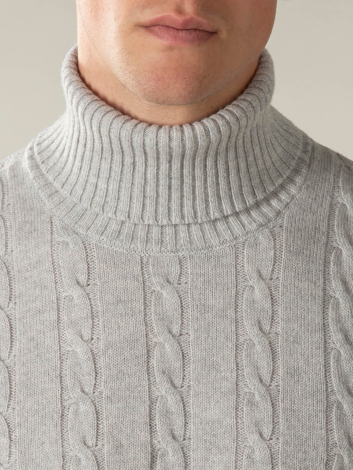 Dolcevita Cable Knit Sweater Light Grey - Image 3