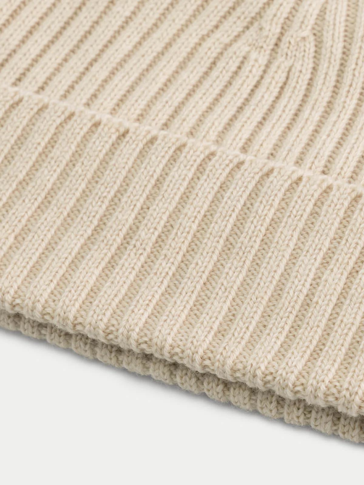 Extrafine Merino Hat Light Beige - Image 2