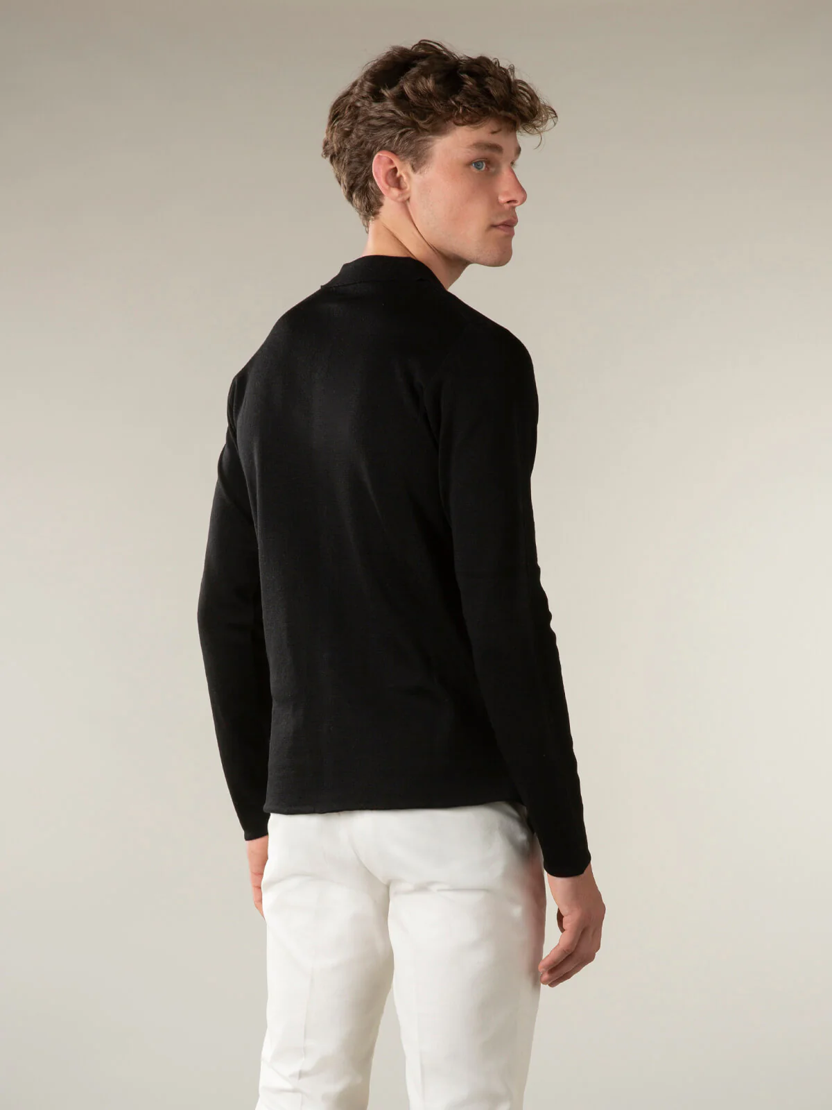 Extrafine Merino Knitted Shirt Black - Image 5