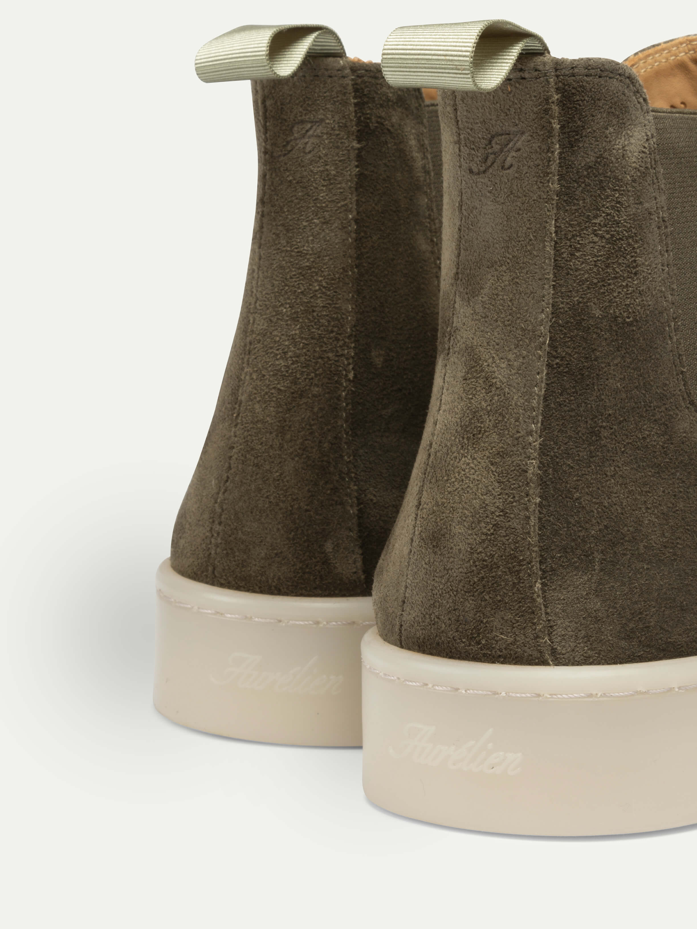 Olive Urban Chelsea - Image 4