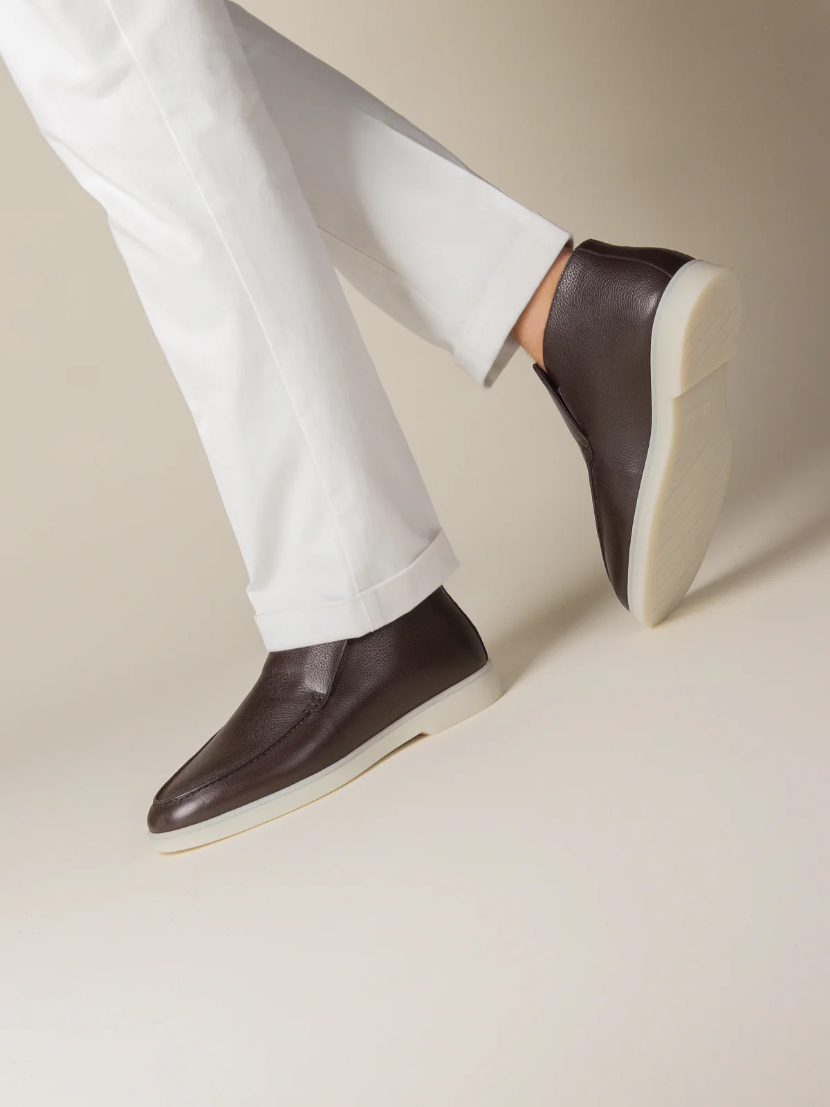 Shearling-Lined Brown Grain City Loafer - Image 3