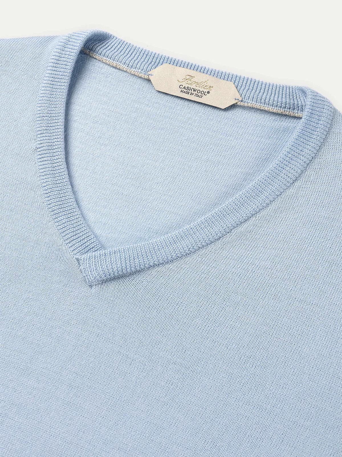 Extrafine Merino V-Neck Light Blue - Image 4